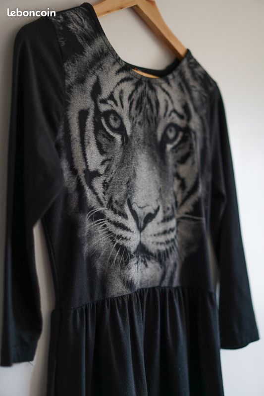 Tunique Haut Tigre Noir Et Blanc E-vie – Taille 18, Manches Courtes, Col Rond, Neuf Sans étiquettes