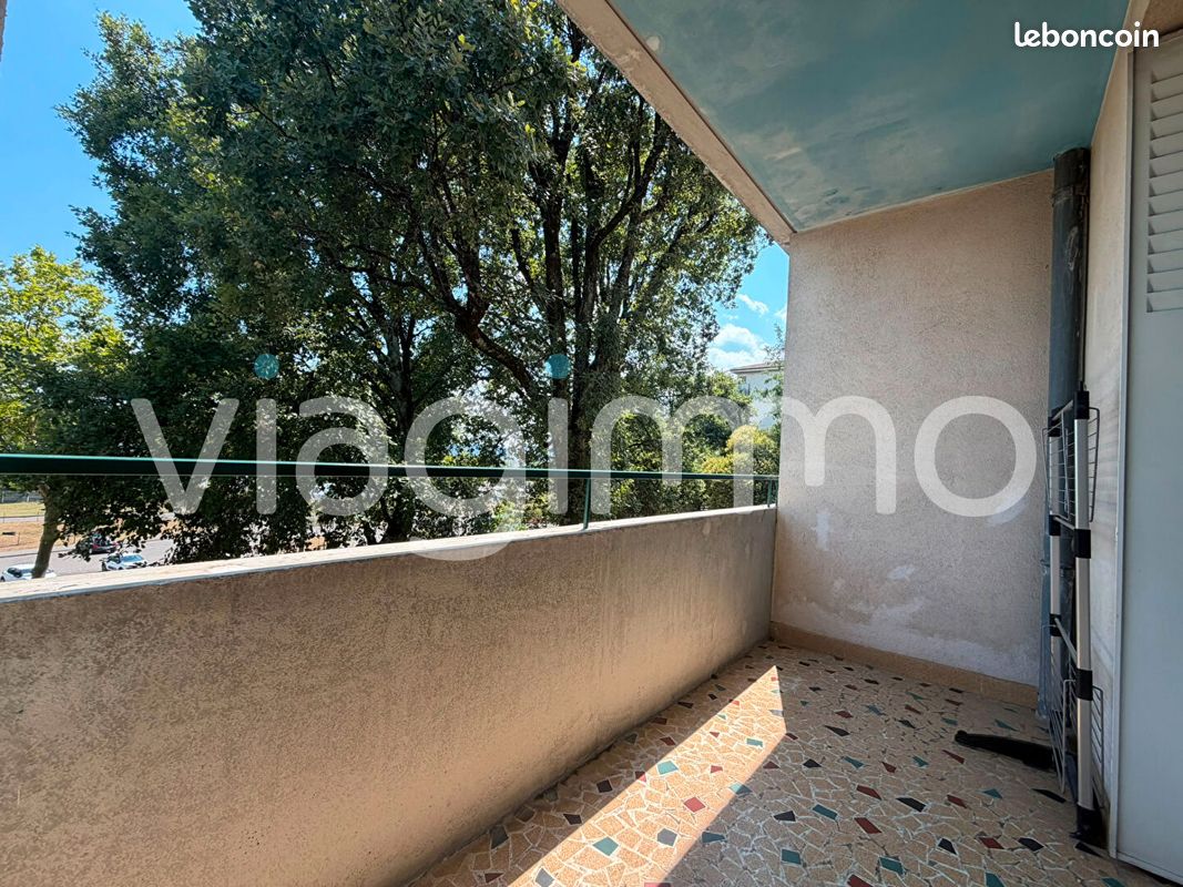 Appartement 3 pièces 62 m² · à Aubenas · 62 m² · 49 600 €