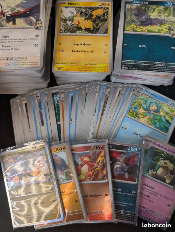 Lot de 50 cartes Pokémon brillantes holographiques ou reverses neuves