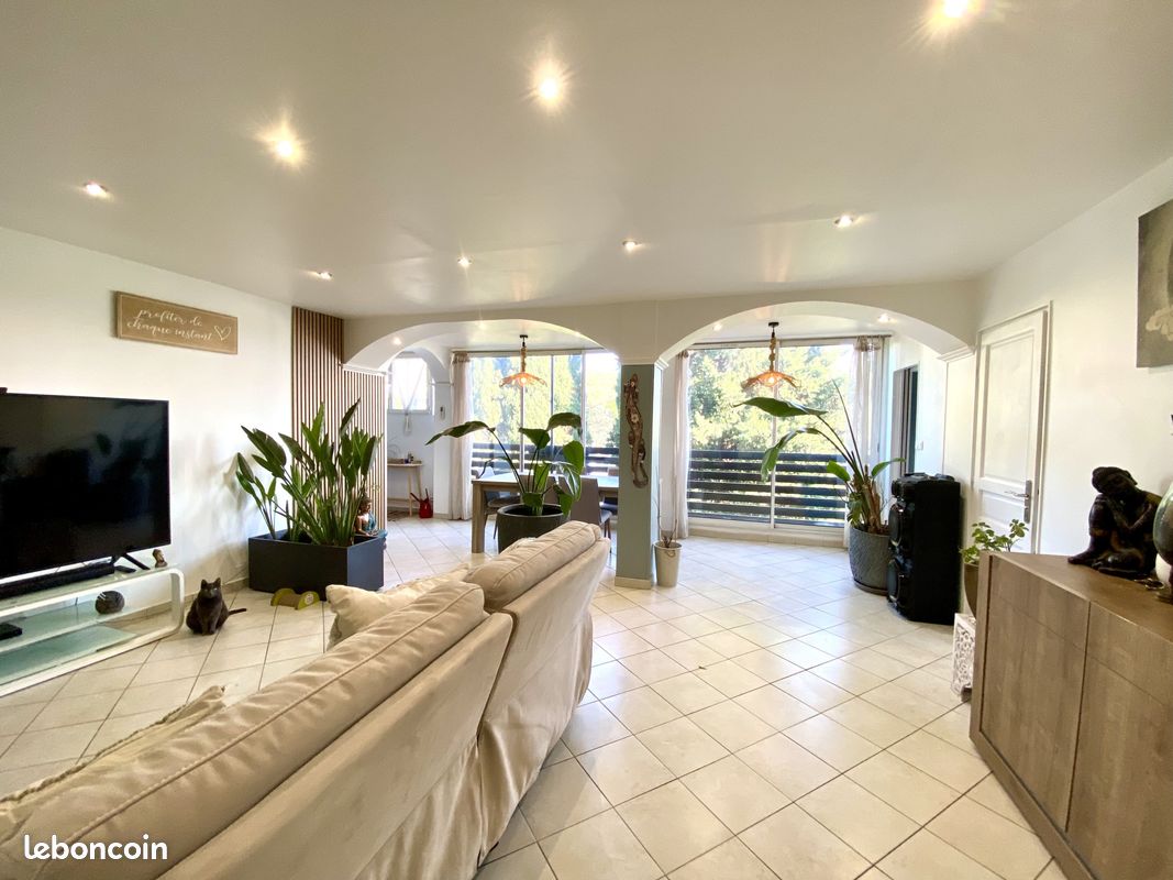 Appartement 4 pièces 98 m² · à La Valette-du-Var · 98 m² · 253 000 €