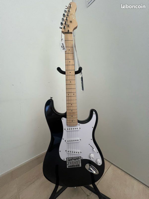 Guitare électrique + housse + cable jack + basse GT3 + accordeur (image 1)