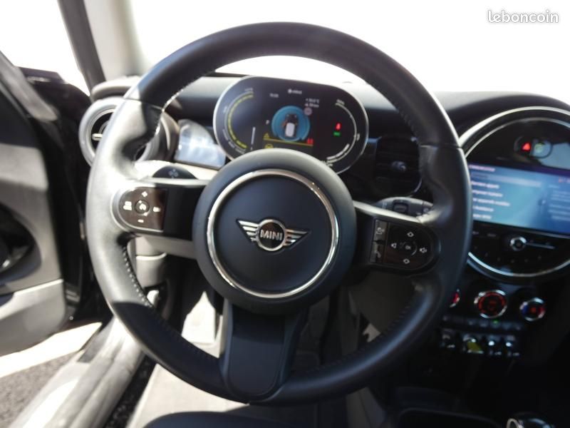 Mini Mini Cooper 136ch Edition Camden BVA7 (image 25)