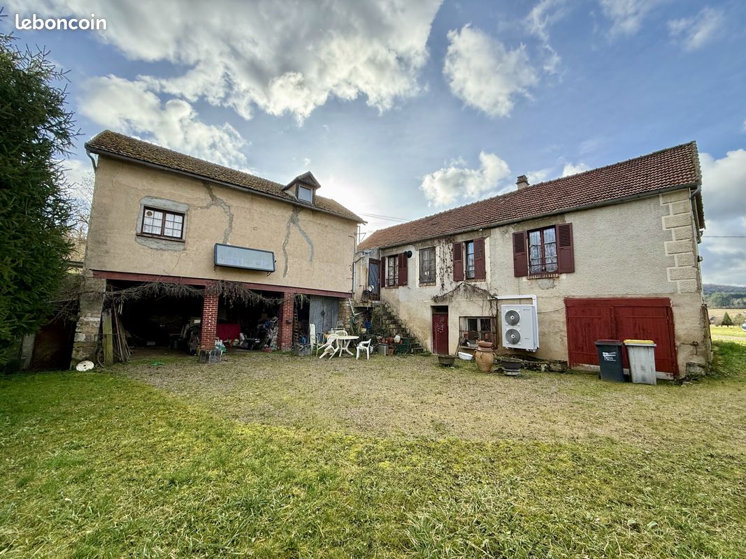 Maison 4 pièces 72 m² · à Blannay · 72 m² · 48 000 €