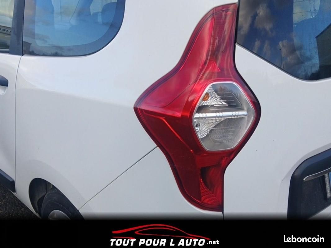 Dacia Lodgy Blue dCi 95 7 places Essentiel (image 24)