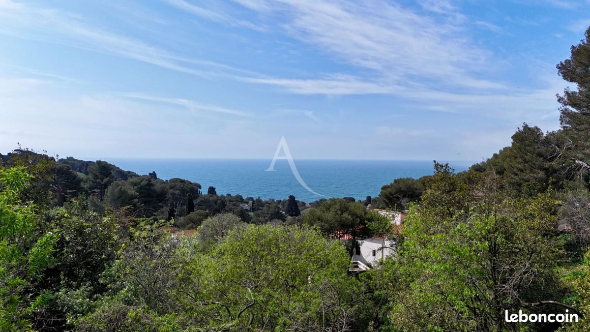 Terrain 1 290 m² Sete (image 1)