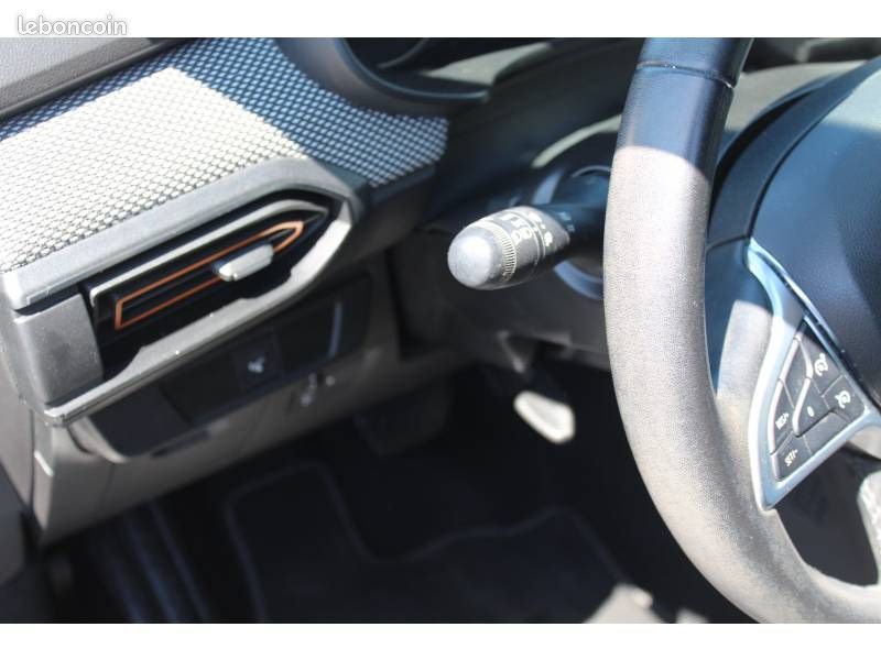 Dacia Sandero TCe 90 CVT - 22 Stepway Confort (image 27)