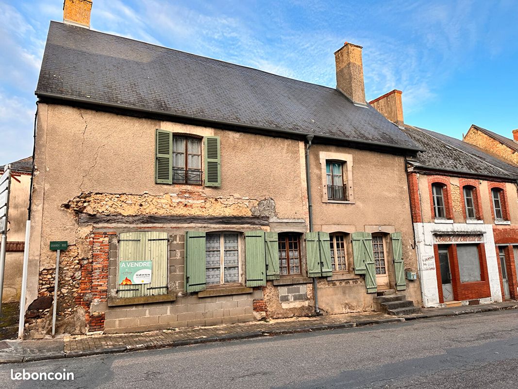 Maison 4 pièces 133 m² · à Ivoy-le-Pré · 133 m² · 55 000 €