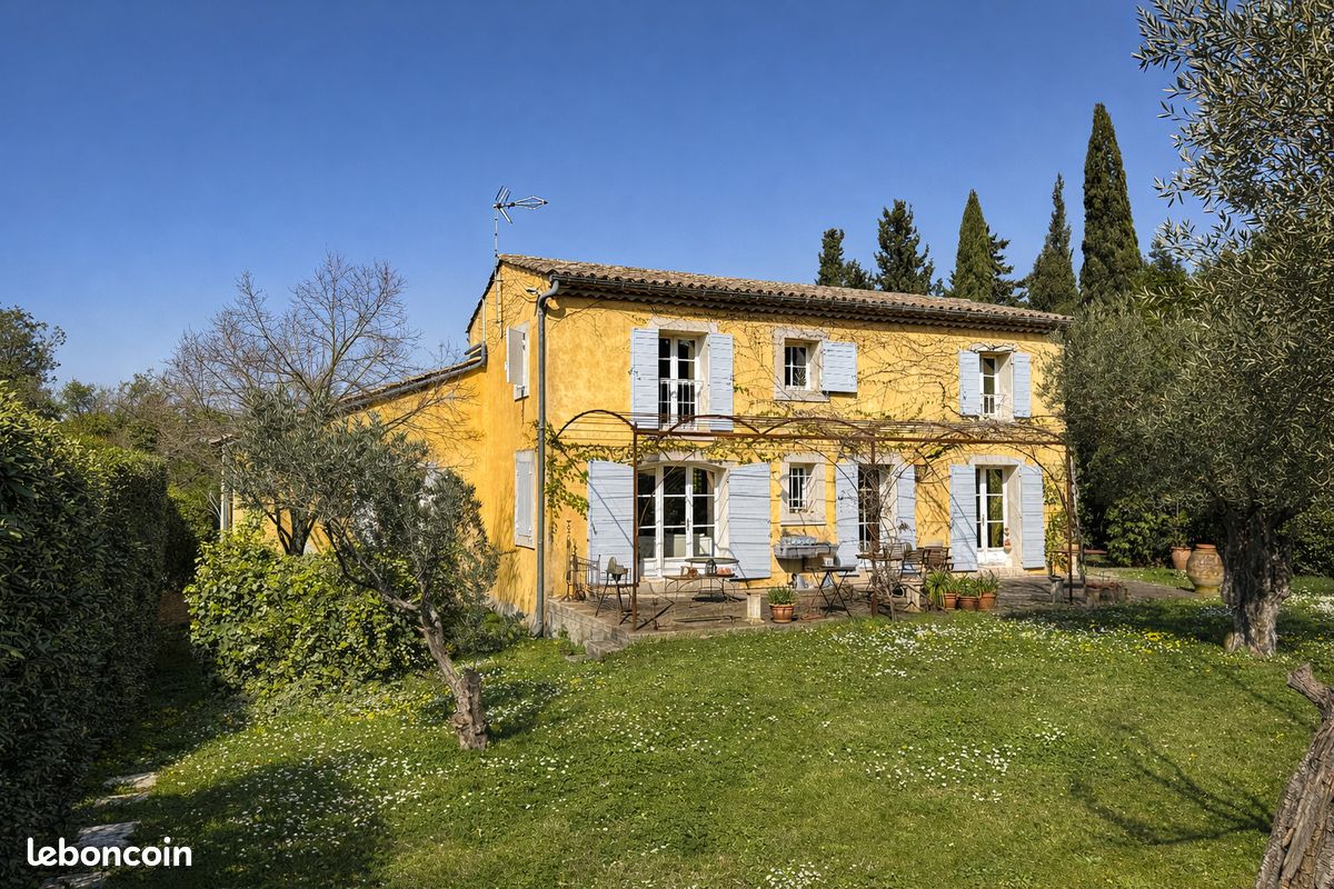 Maison 5 pièces 168 m² · à Saint-Rémy-de-Provence · 168 m² · 650 000 €
