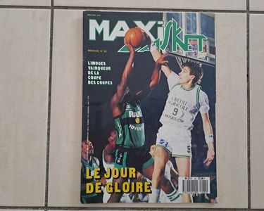 Fanion Limoges CSP Basketball - Tissu, Neuf - Support Du Club Français
