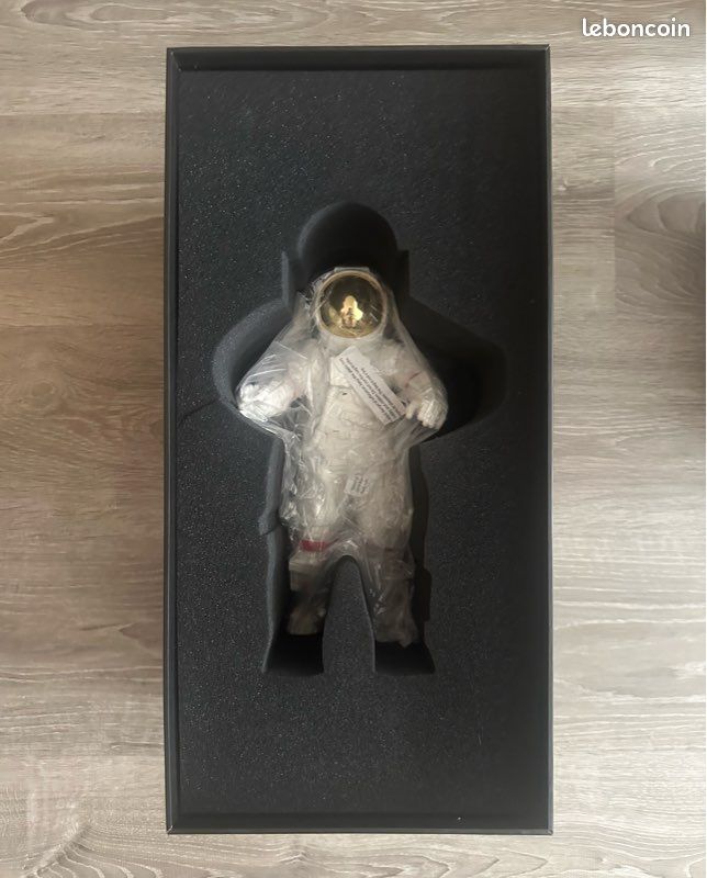 Michael Kagan – Sculpture Cernan White – Édition limitée signée 