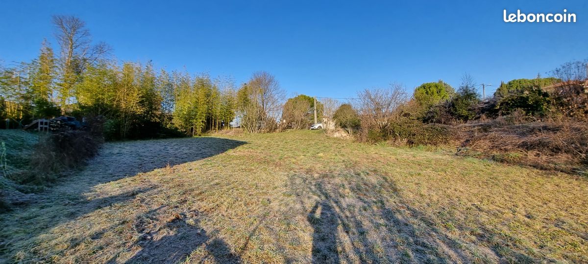 Terrain 893 m² · à Laroque · 893 m² · 107 000 €