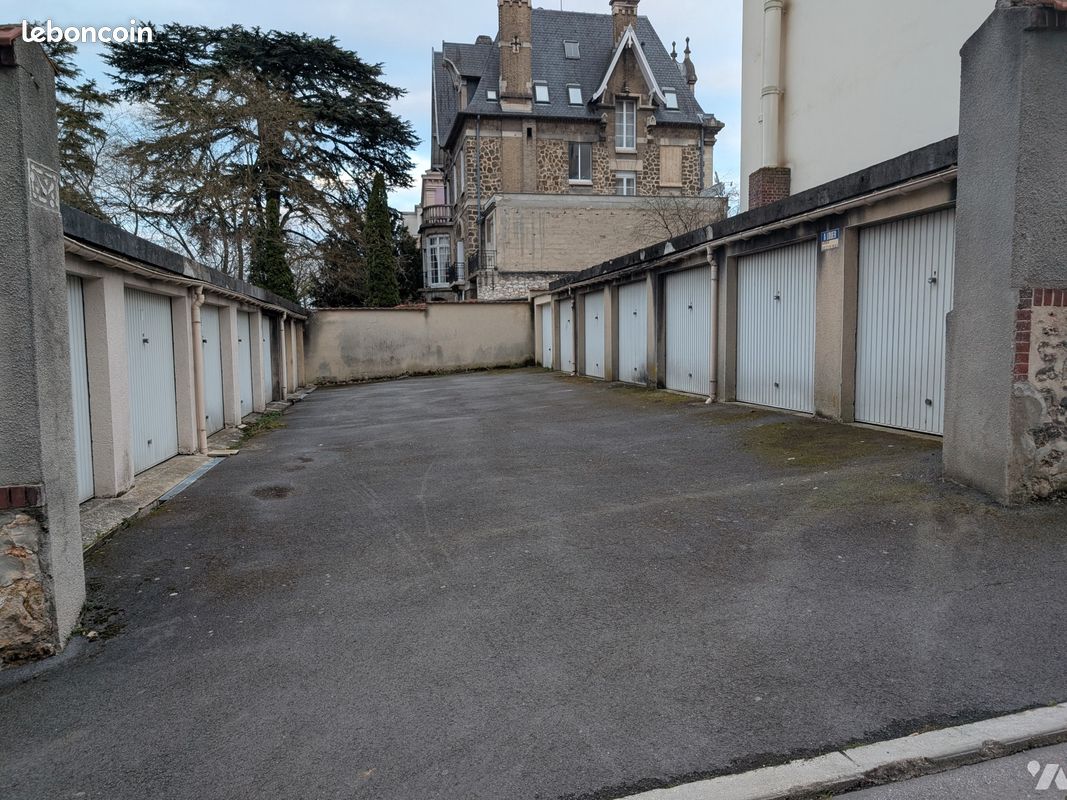 Parking EPERNAY · à Épernay · 70 €/mois