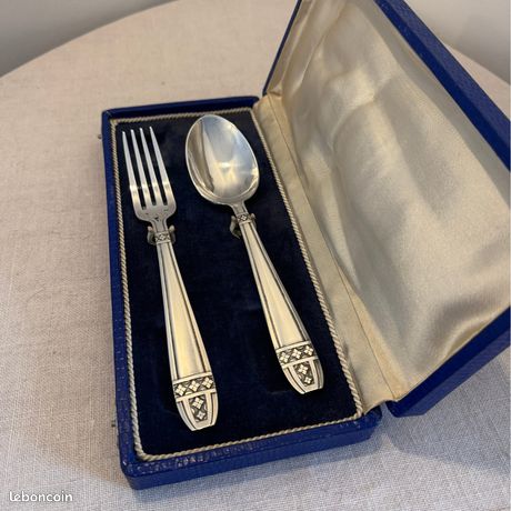 ANCIEN COFFRET MÉNAGÈRE cuillère et fourchette métal argenté vintage