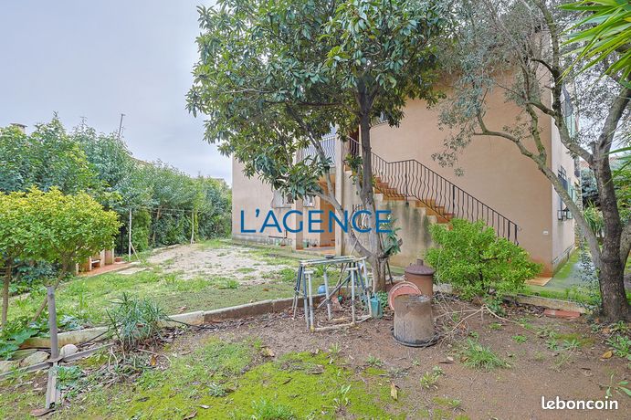 https://img.leboncoin.fr/api/v1/lbcpb1/images/0c/b9/98/0cb9989479cfebf372b24a4a5df8704fcb65ed97.jpg?rule=ad-image