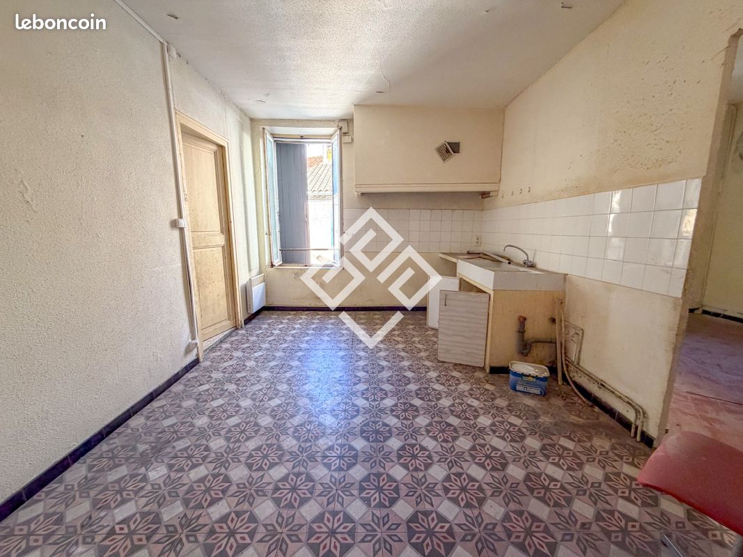 Immeuble 170 m² · à Narbonne · 170 m² · 215 000 €