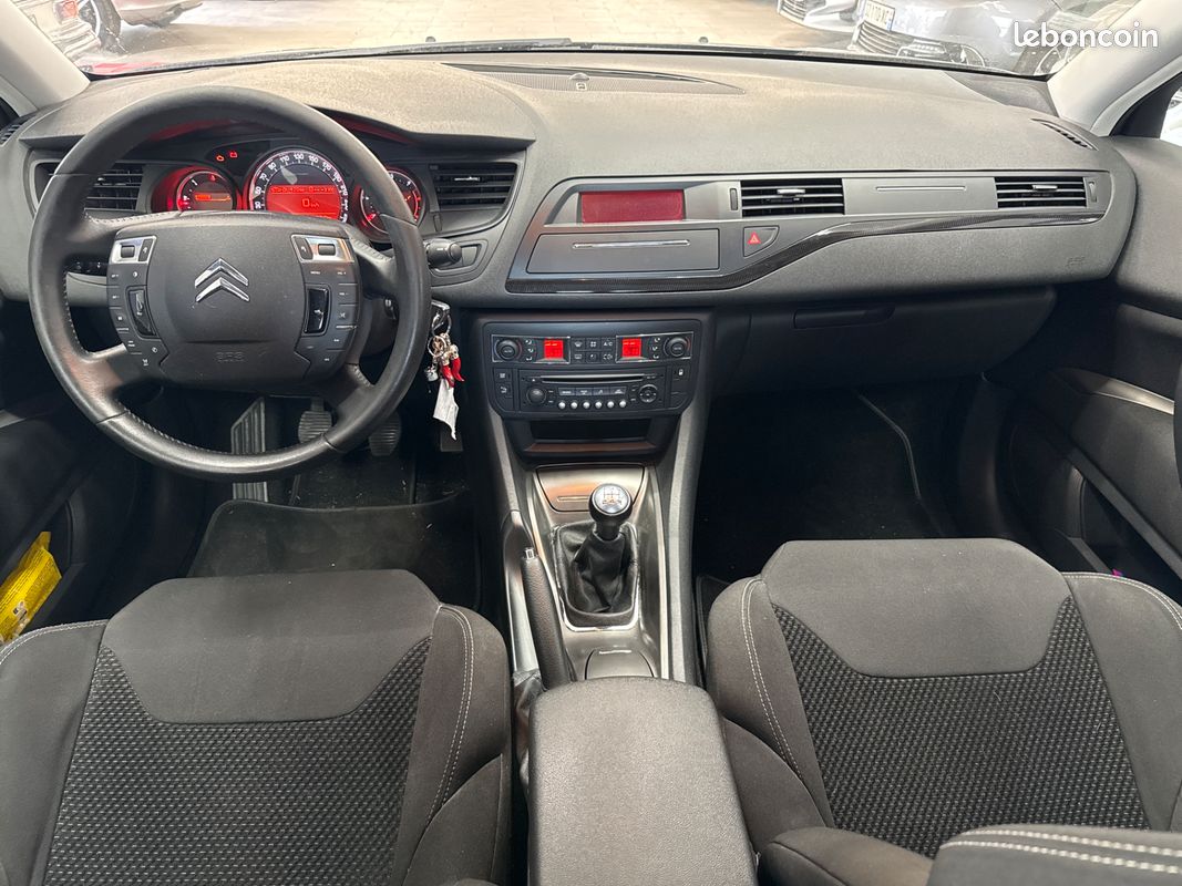 CITROEN C5 1.6 HDI 112ch MILLENIUM - 2010 - 161 000 km - Suivi complet (image 12)
