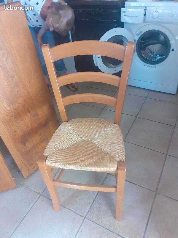 Table et chaises (image 2)