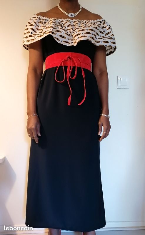 Robe avec volant (image 3)