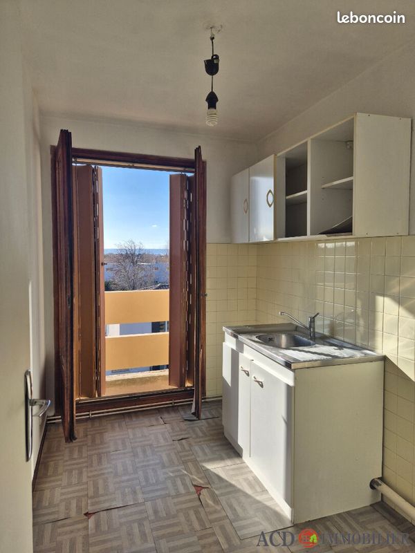 Appartement 2 pièces 44 m² · à Berre-l'Étang · 44 m² · 131 000 €