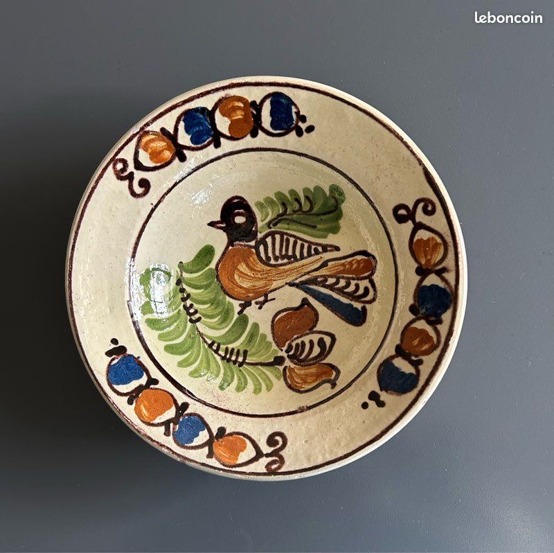 Assiette creuse ancienne en argile de Korond (image 1)