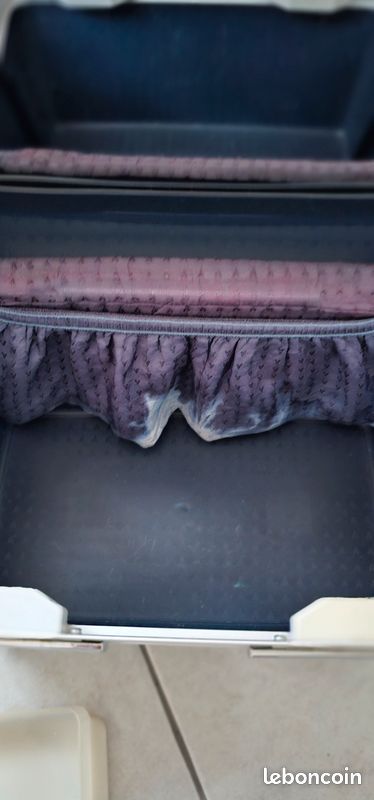 Mallette De Voyage Delsey Hardshell Vanity Case, Coque Dure Bleue, Avec Miroir Et Serrure, Fabrication Française