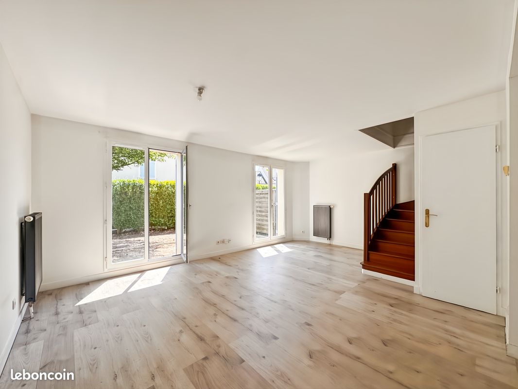 Maison 4 pièces 82 m² · à Lésigny · 82 m² · 1 463 €