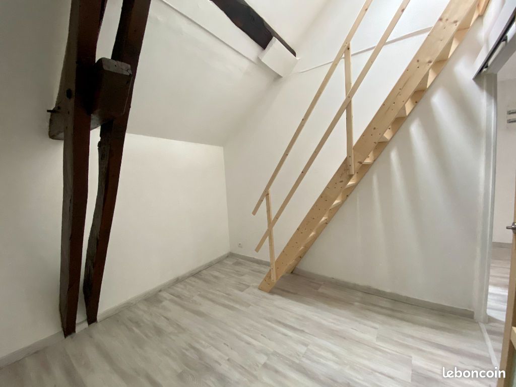 Appartement a louer chalons-en-champagne - 3 pièce(s) - 79 m2 - Surfyn