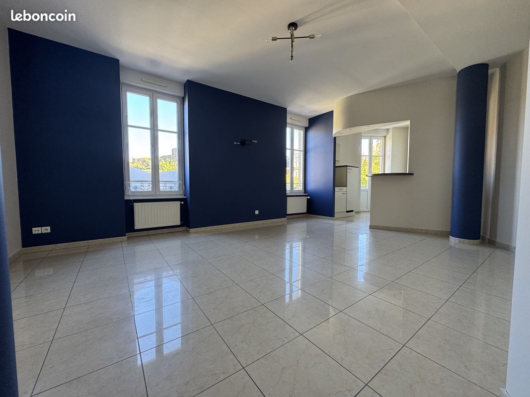 Appartement 5 pièces 74 m² · à Belfort · 74 m² · 965 €/mois