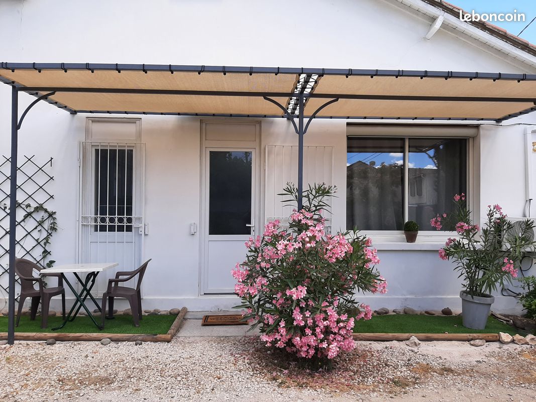 Appartement 2 pièces 45 m² · à Villeneuve-lès-Avignon · 45 m² · 700 €