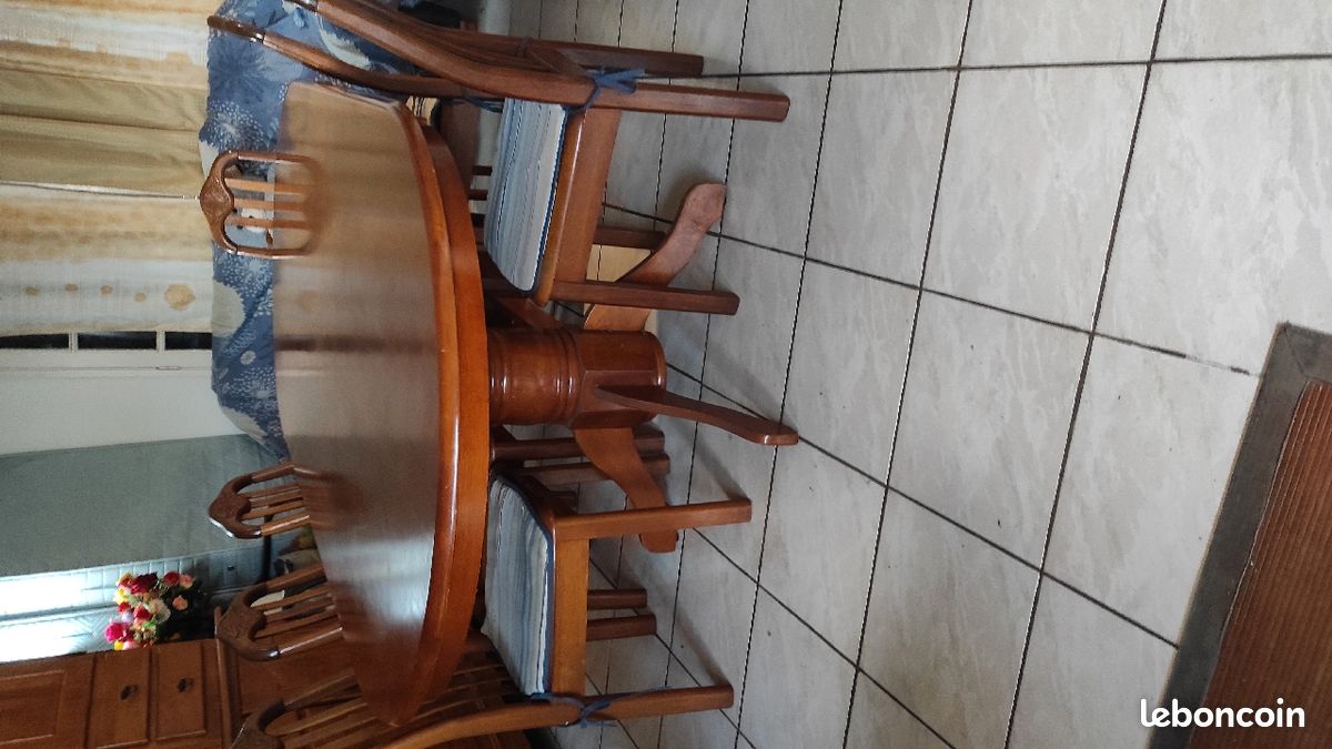 Grande table a manger 2m45x1m20 + 6 chaises en bois massif (image 2)