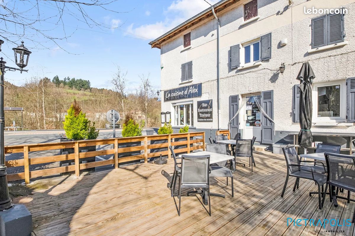 Maison 13 pièces 386 m² · à Chambost-Allières · 386 m² · 370 000 €