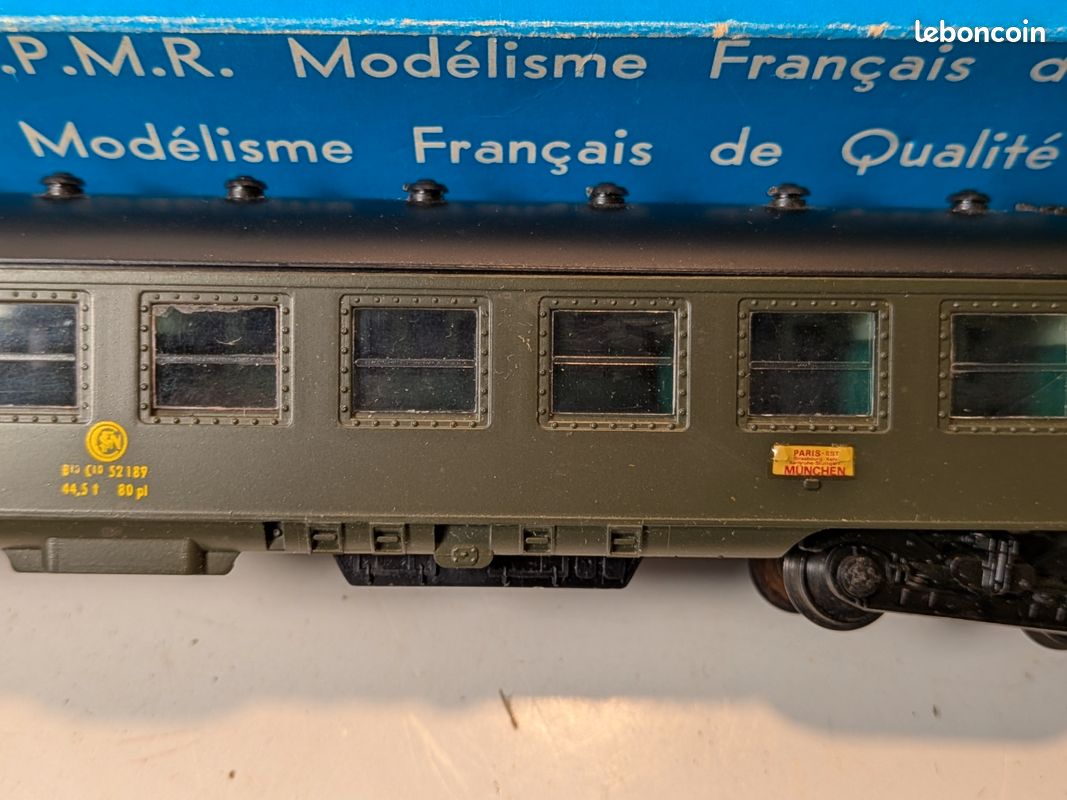 RMA voiture voyageurs 2ième classe UIC vert/argent 130 (n°2bis
