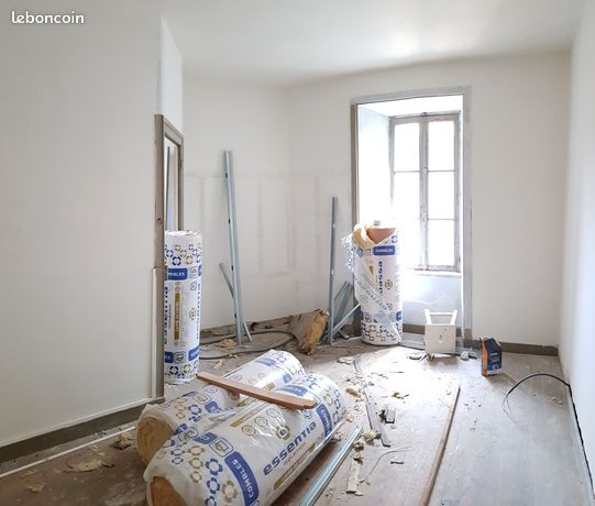 Maisonnette de village à rénover en profondeur