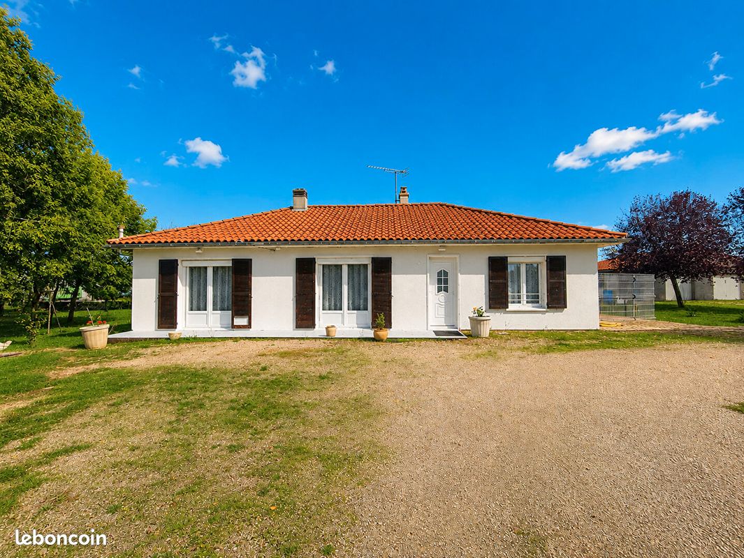 Maison 5 pièces 104 m² · à Nercillac · 104 m² · 166 000 €