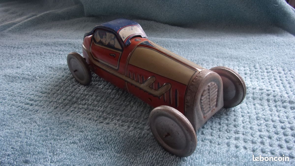 Jouet Ancien Memo (France) - Voiture En Tôle Berline 1930 - Moteur Fonctionnel - Collection
