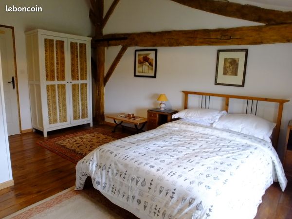 Gite Grange Convertie, “Les Hirondelles” , Sit. Campagne, Montmoreau St Cybard, 13 pers + lit bébé (image 10)