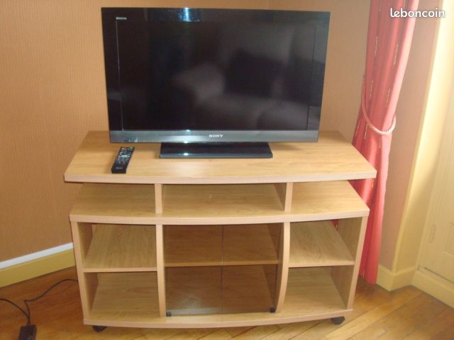 Meuble téléviseur sur roulettes (image 1)