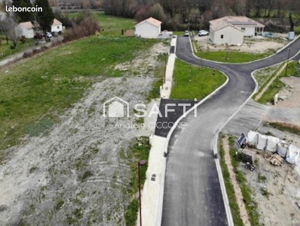 Terrain 800 m² VERTHEUIL