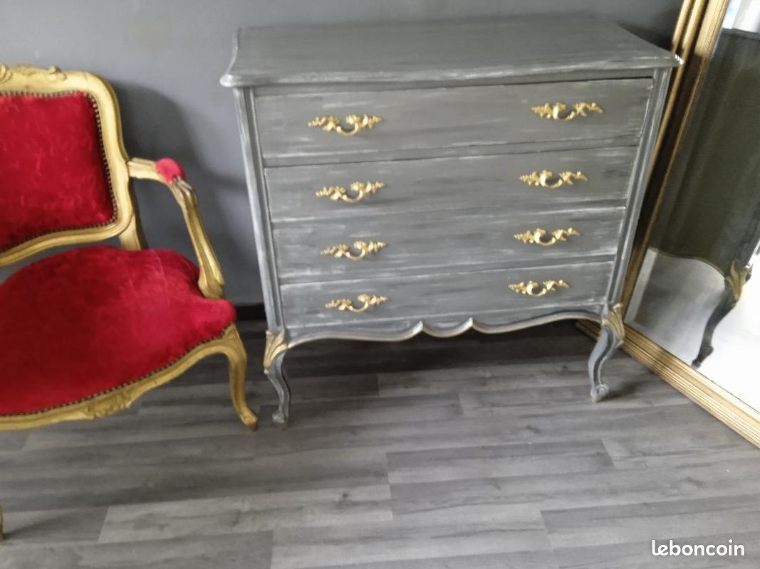 Commode patinée style Louis XV (image 4)