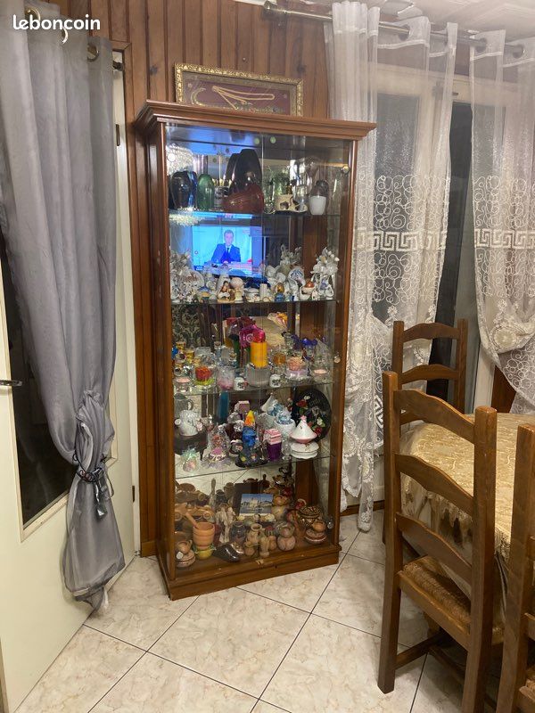 Vitrine argenterie (image 1)