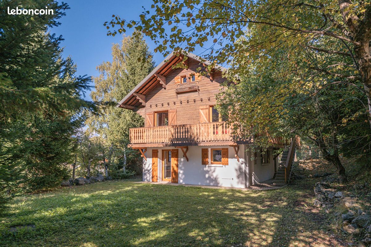 Maison 5 pièces 146 m² · à Les Deux Alpes · 146 m² · 2 080 000 €