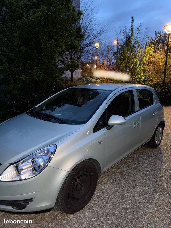 Opel corsa 2009 (image 1)