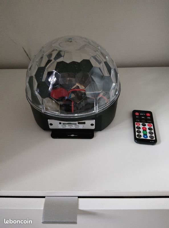 Enceinte boule disco (image 1)
