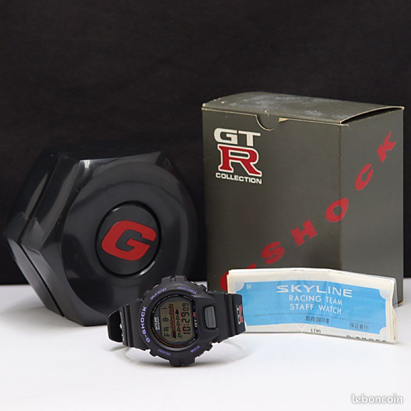 G-Shock DW-6600B GT-R Skyline Racing Team - Montres & Bijoux