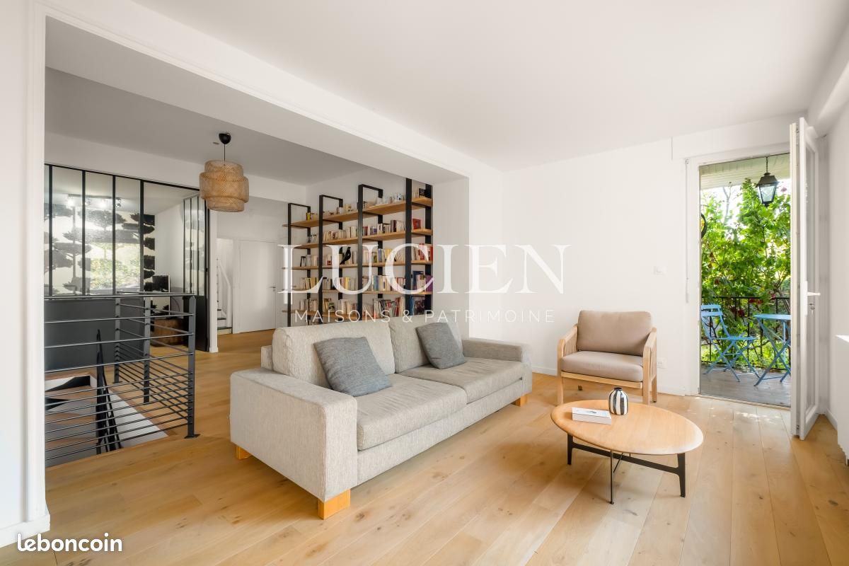 Maison 7 pièces 214 m² · à Saint-Cyr-au-Mont-d'Or · 214 m² · 770 000 €