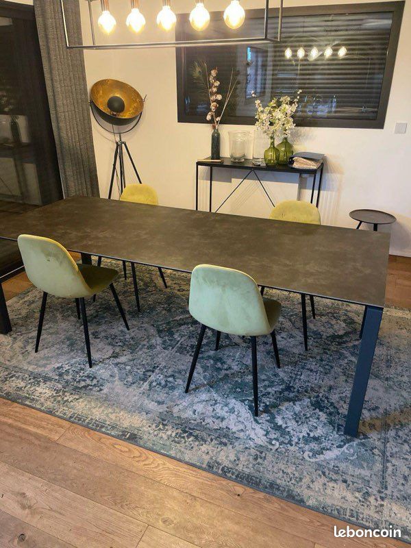 Table à manger (image 1)