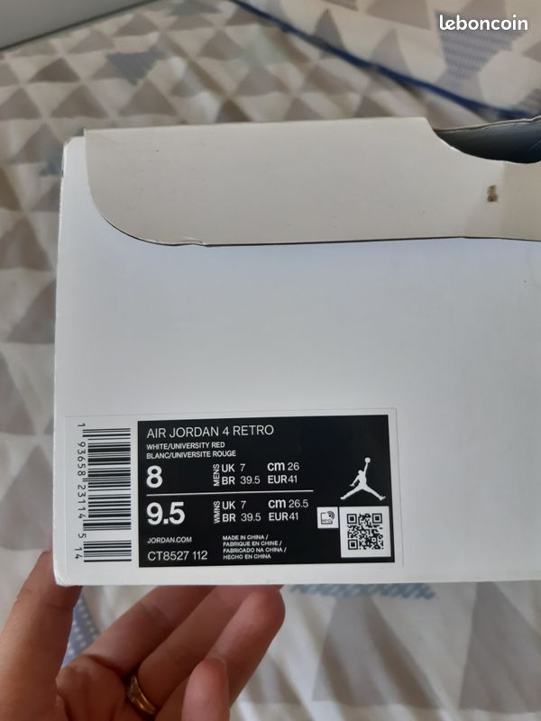 Jordan 4 métallique red (image 2)