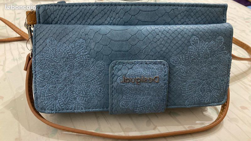 Neuf sac a main portefeuille desigual mini petit bleu jean motifs