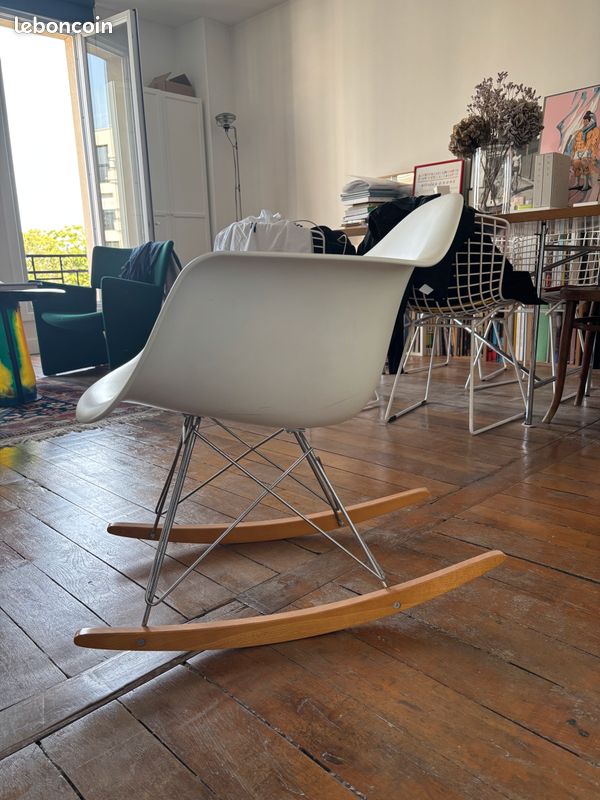 Vitra Eames RAR blanche – fauteuil à bascule design Charles & Ray Eames (image 2)