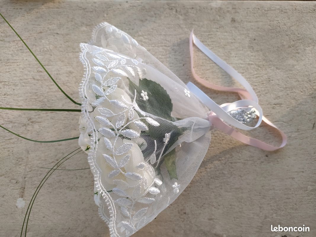 Petit bouquet de fleur synthétique (image 2)
